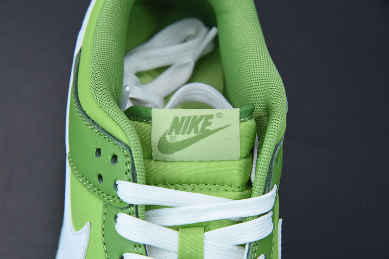 NIKE DUNK LOW "GREEN WHITE" - DJ6188-300