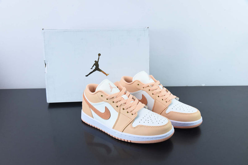 AIR JORDAN 1  LOW SE "SUNSET HAZE" - DC0774-801