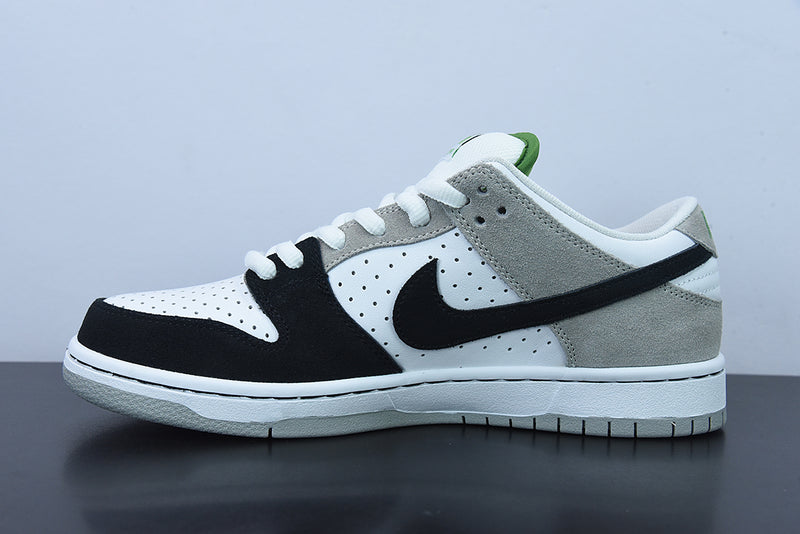 NIKE SB DUNK LOW PRO "CHLOROPHYLL" - BQ6817-011