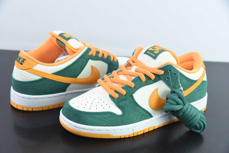 NIKE DUNK LOW “LEGION PINE”