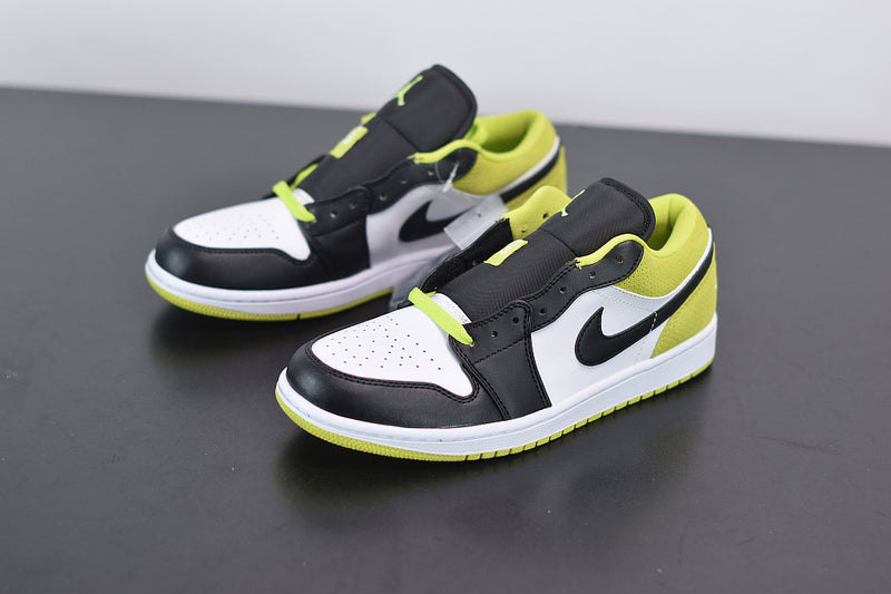 AIR JORDAN 1 LOW SURFACES IN “BLACK CYBER” - CK3022-003