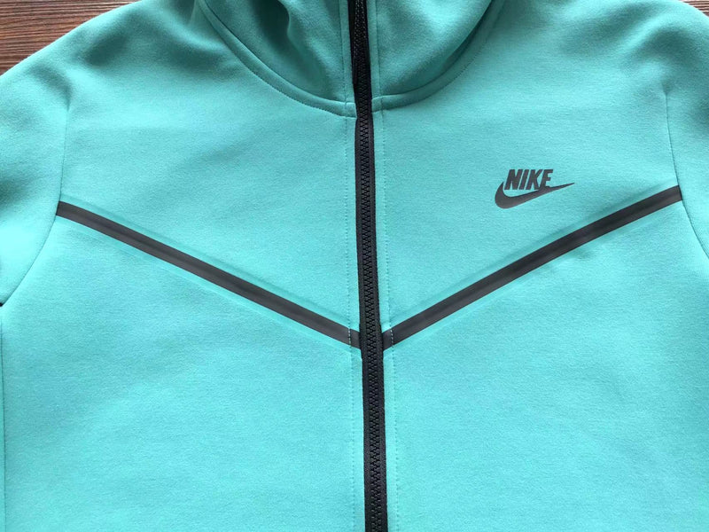 NIKE TECH FLEECE  WINDRUNNER "AZUL TURQUESA" 🇺🇸