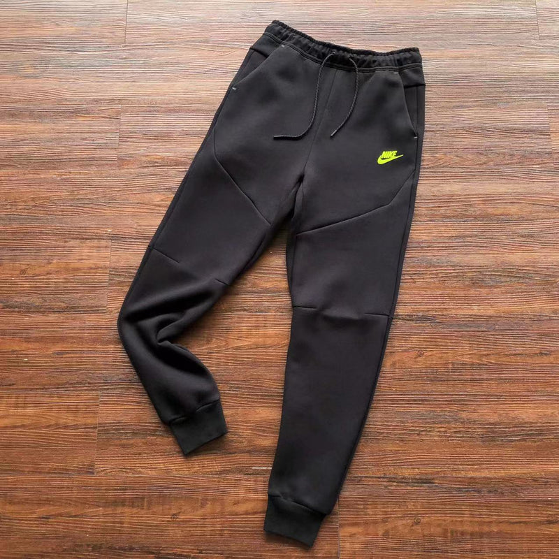 NIKE TECH FLEECE  WINDRUNNER "PRETO/VERDE NEON" 🇺🇸