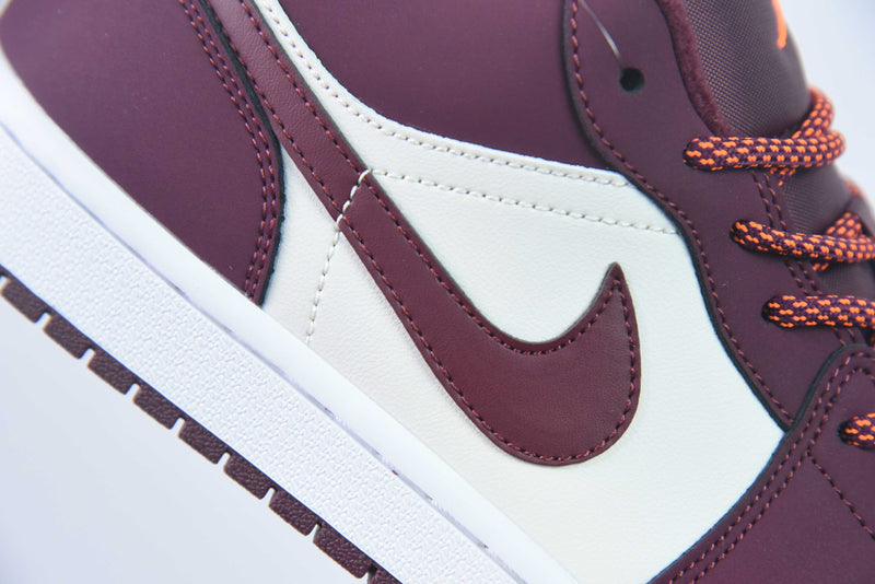 AIR JORDAN 1 LOW "WHITE BORDEAUX"