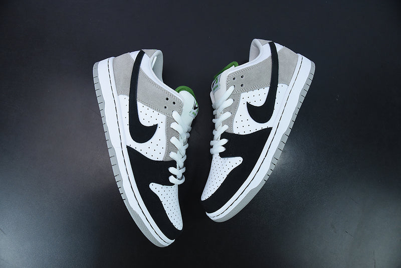 NIKE SB DUNK LOW PRO "CHLOROPHYLL" - BQ6817-011