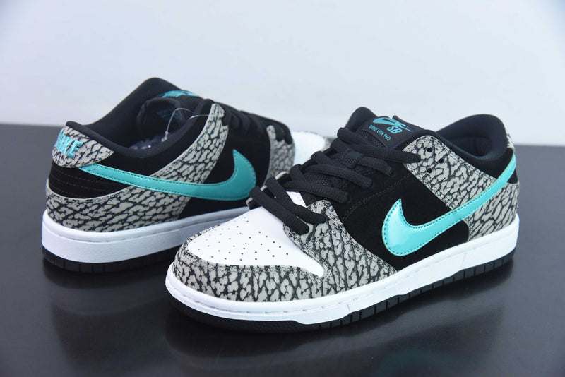 NIKE SB DUNK LOW "CLEAR JADE" - BQ6817-009