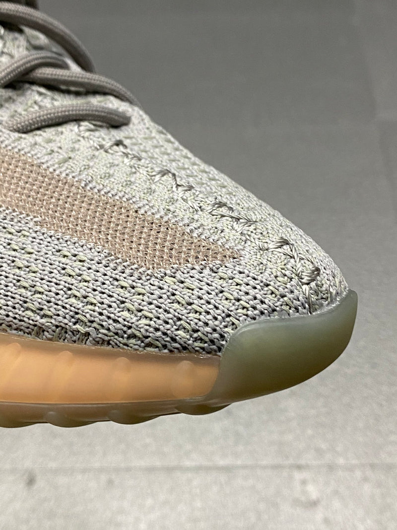 YEEZY BOOST 350 "TAIL LIGHT"