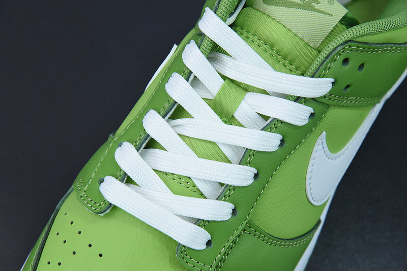 NIKE DUNK LOW "GREEN WHITE" - DJ6188-300