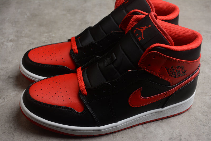 AIR JORDAN 1 MID "ALTERNADE BRED" - DQ8426-060