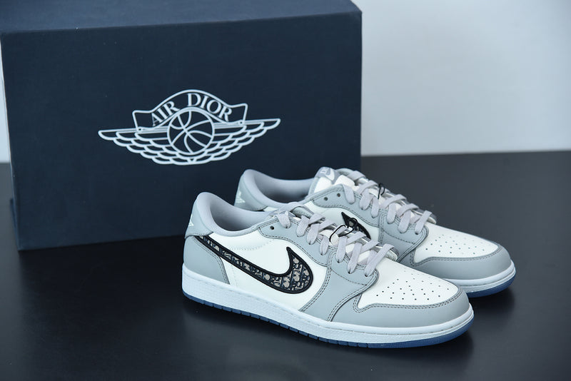 AIR JORDAN 1 LOW x DIOR - CV8607-002