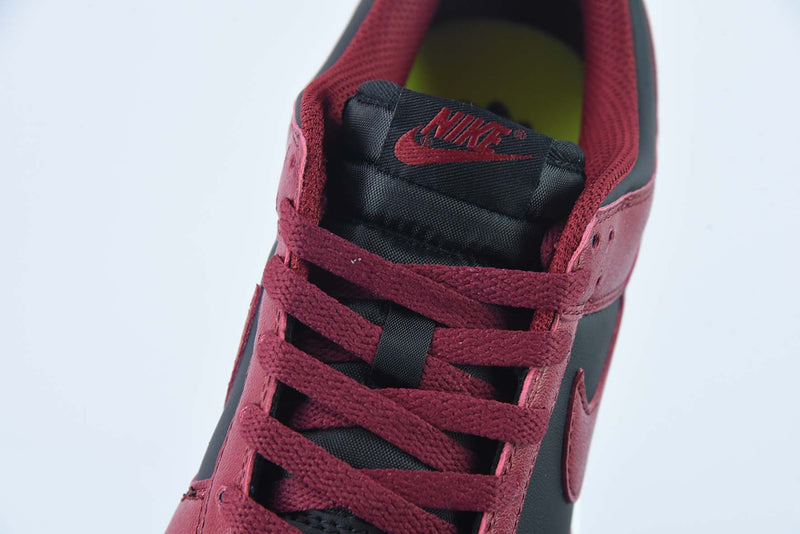 NIKE SB DUNK LOW NEXT "GYM RED" - DN1431-002