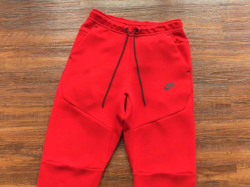 NIKE TECH FLEECE  WINDRUNNER "VERMELHO" 🇺🇸