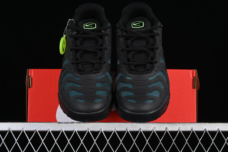 AIR MAX PLUS DRIFT 2024 "BLACK & GREEN STRIPE" - FD4290-006 🇺🇸