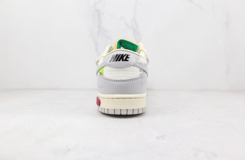 NIKE DUNK  LOW x Off White LOT 25:50