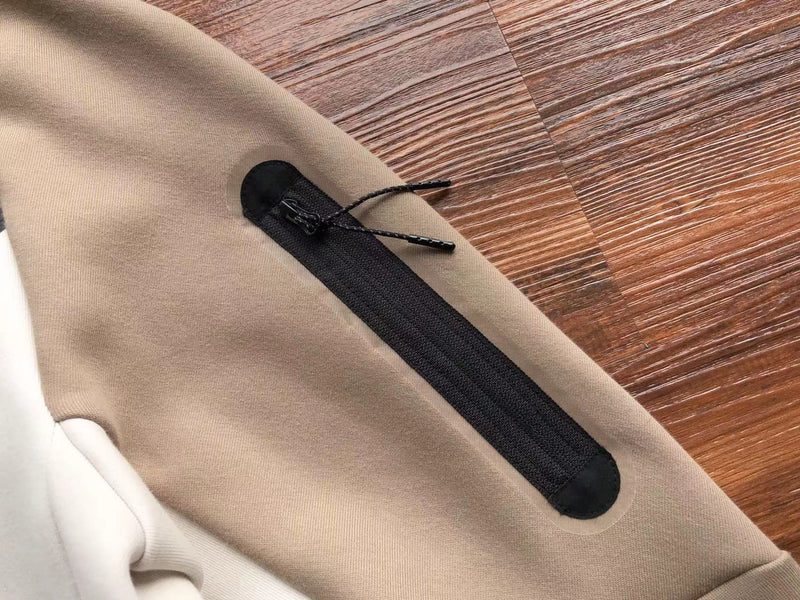 NIKE TECH FLEECE  WINDRUNNER "BEIGE/BRANCO" 🇺🇸