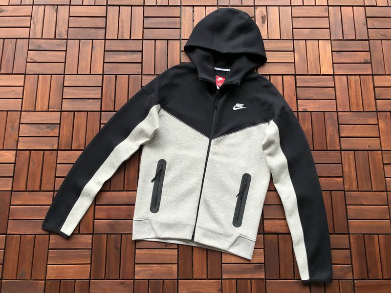 NIKE TECH FLEECE  WINDRUNNER "PRETO/CINZA" 🇺🇸