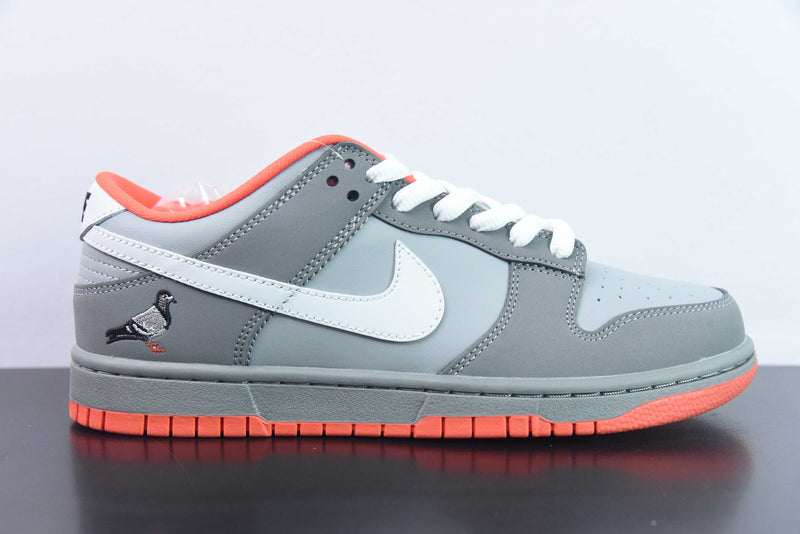 NIKE SB DUNK LOW STAPLE NYC PIGEON