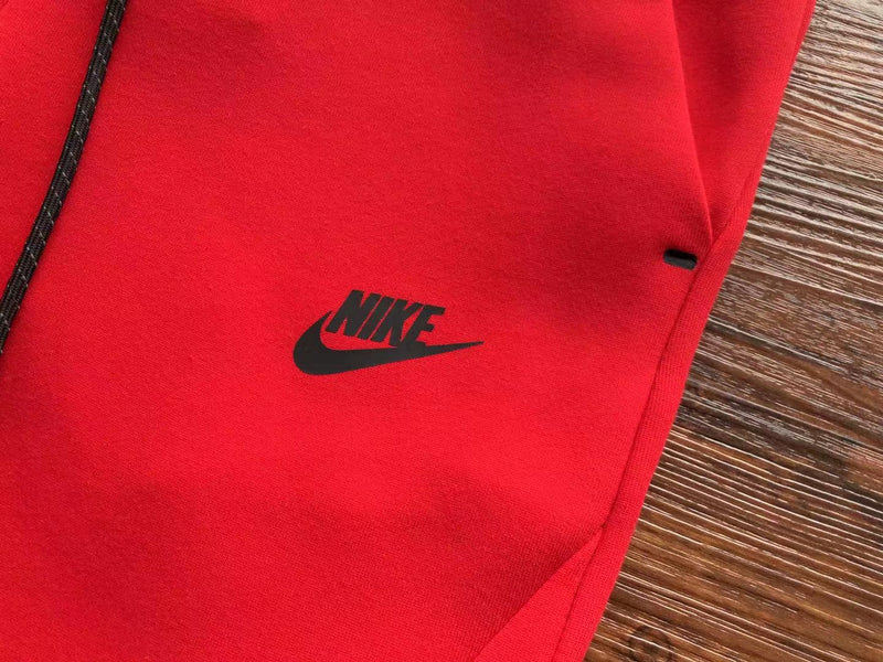 NIKE TECH FLEECE  WINDRUNNER "VERMELHO" 🇺🇸