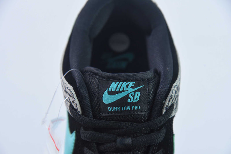 NIKE SB DUNK LOW "CLEAR JADE" - BQ6817-009