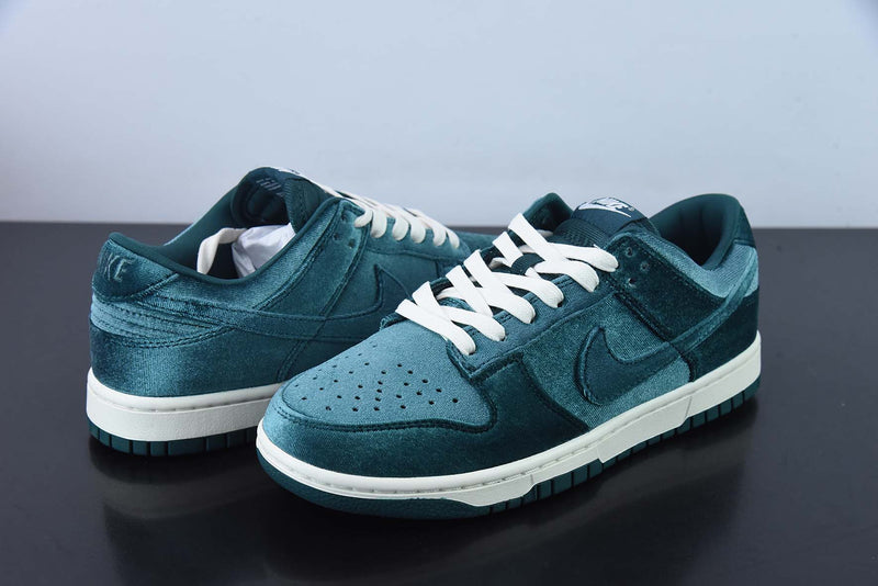 NIKE DUNK LOW "DARK TEAL VELVET"  - DZ5224-300