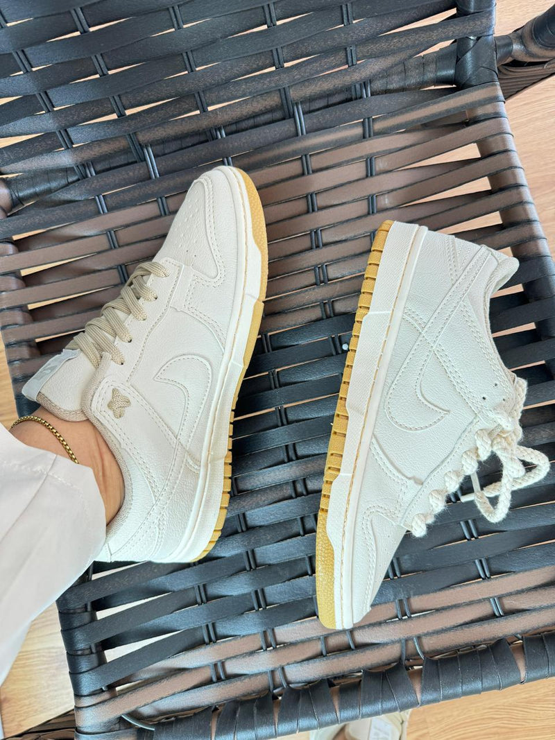 Nike Dunk Low - Especial White 🇧🇷