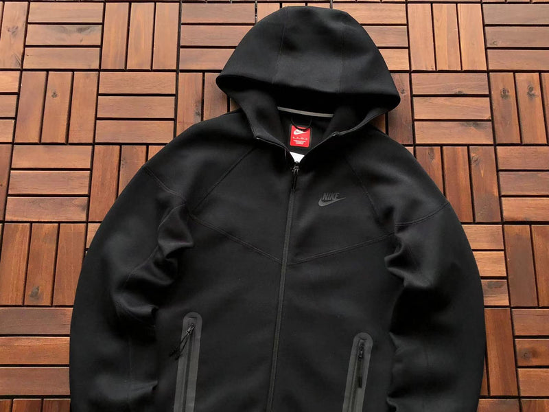 NIKE TECH FLEECE  WINDRUNNER "PRETO" 🇺🇸