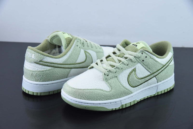 NIKE DUNK LOW "FLEECE"  - DQ7579-300