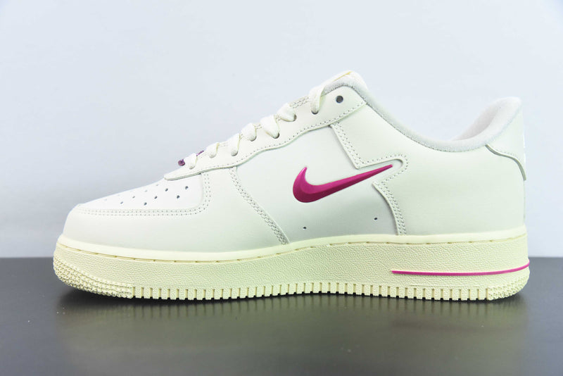 AIR FORCE 1  "COCONUT MILK PINK"