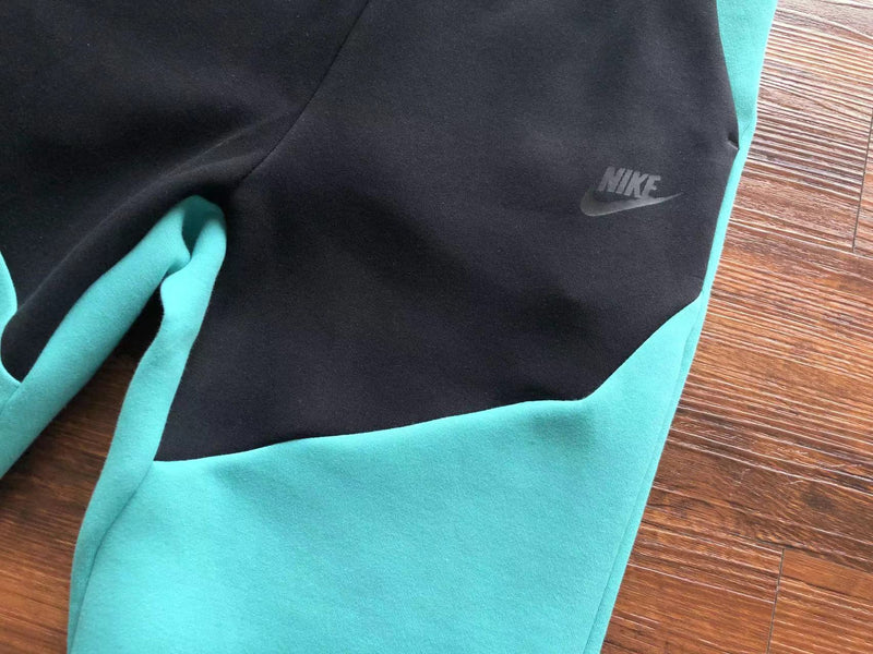 NIKE TECH FLEECE  WINDRUNNER "AZUL TURQUESA" 🇺🇸